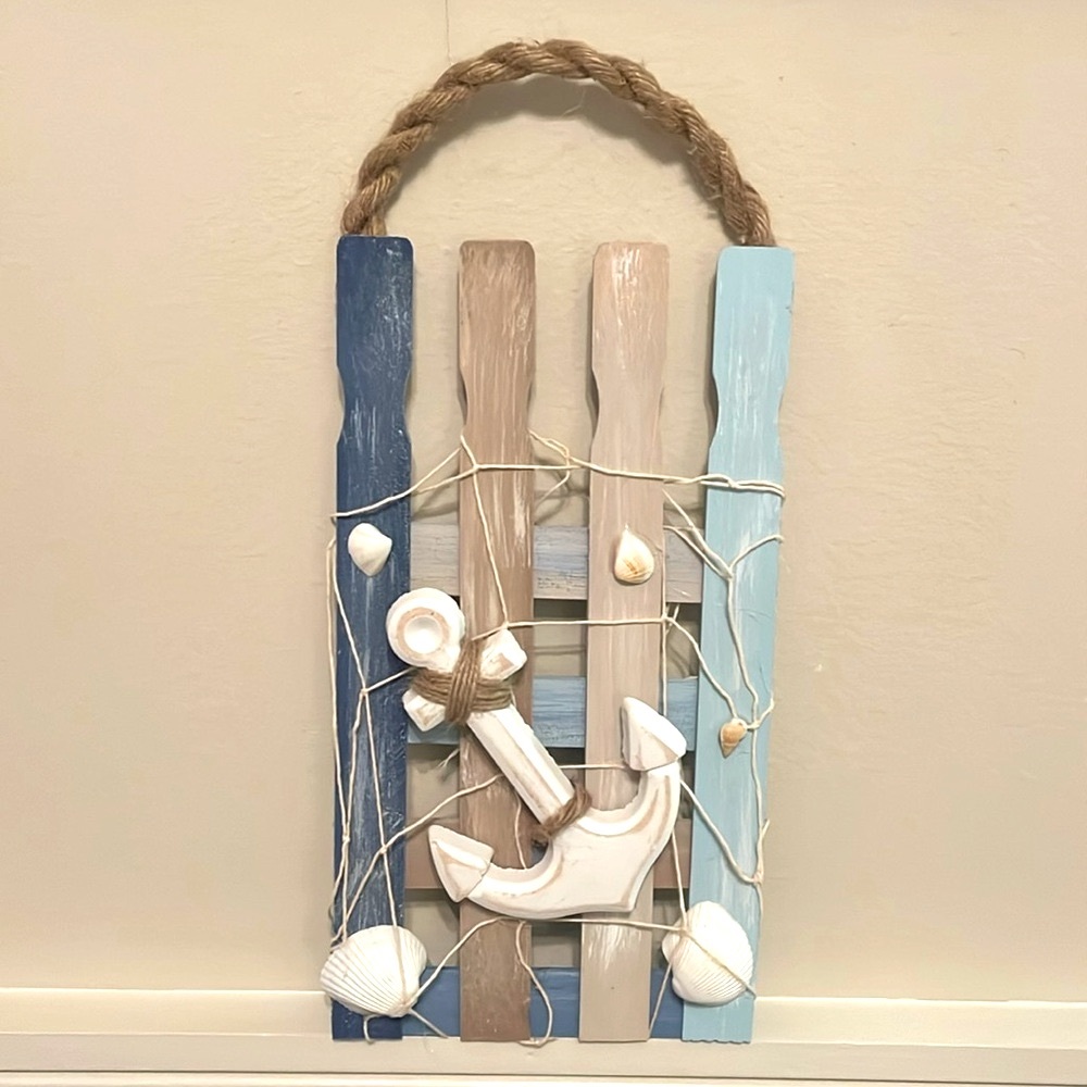 HANDMADE NAUTICAL DECORATION WITH ANCHOR